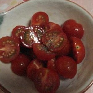 ウチ定番トマトのオリーブオイルサラダ